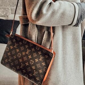 Authentic Louis Vuitton monogram vintage clutch bag SL0939 (WN402)